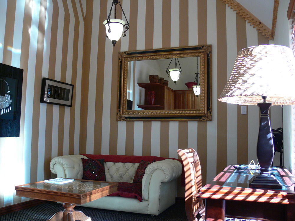 Bohemian Guesthouse - Pretoria-Noord Exterior foto